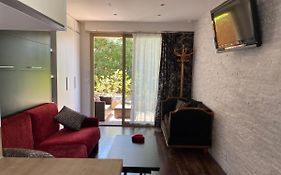 Studio dans résidence privée à 10 mn de cannes
